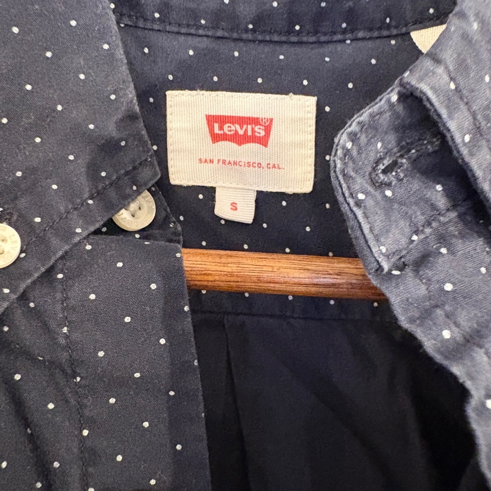 Levi's Dark Blue Polka Dot Button Down Shirt - Picture 3 of 3